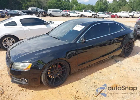 2011 Audi A5 2.0T Premium z USA, uszkodzony, nr VIN WAULFAFR0BA080983